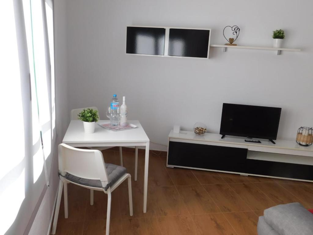 Estudio Sermar Punta Mujeres Esterno foto